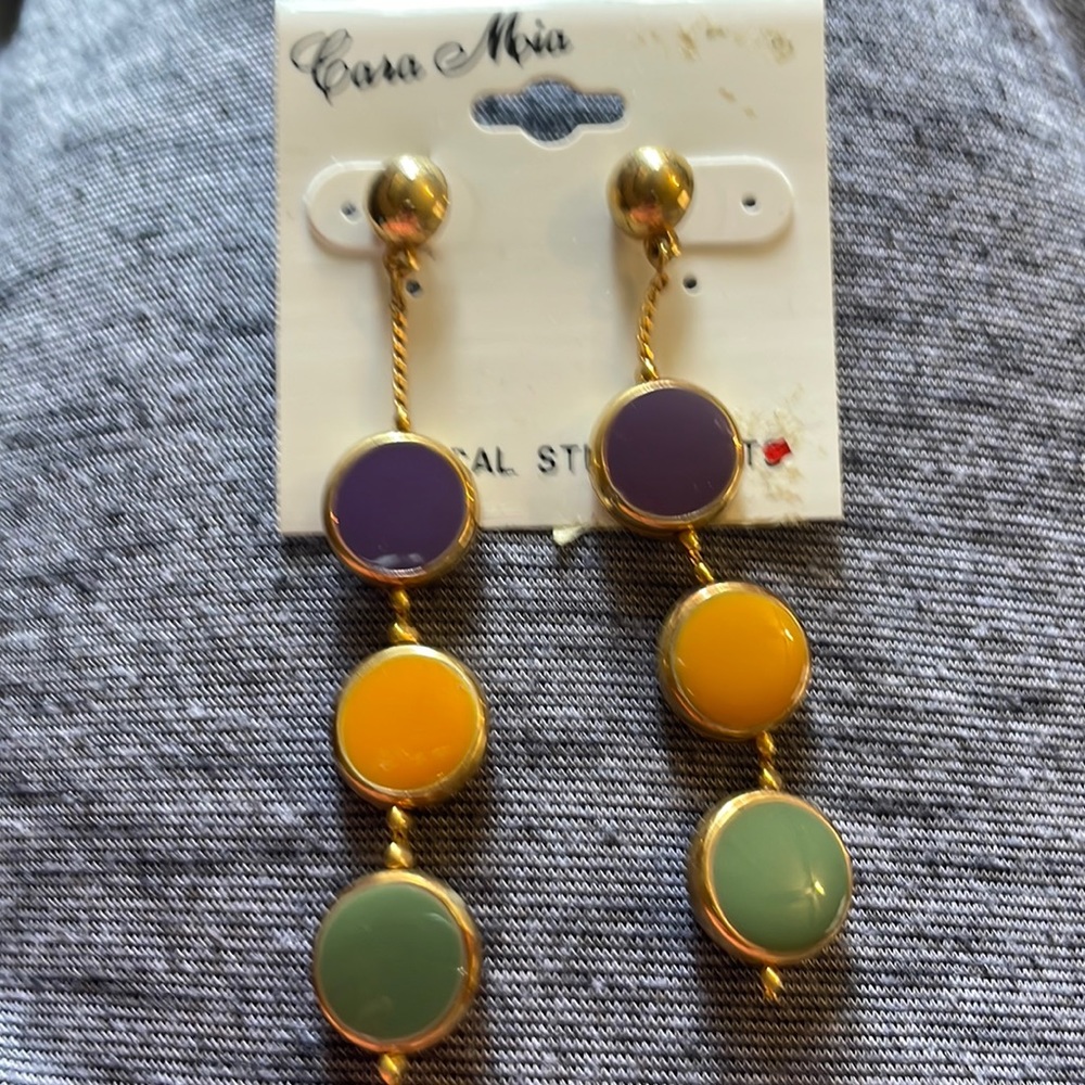 Cara Mia Dangle Earrings Stainless Steel Posts NWT 3 Circles Gold Color Accents